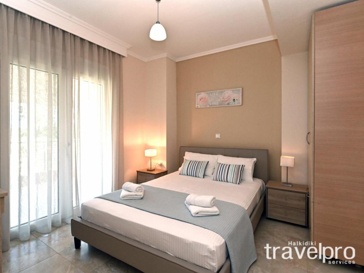 Villa Iris By Rentalspro Services - Agios Mamas Beach Buitenkant foto