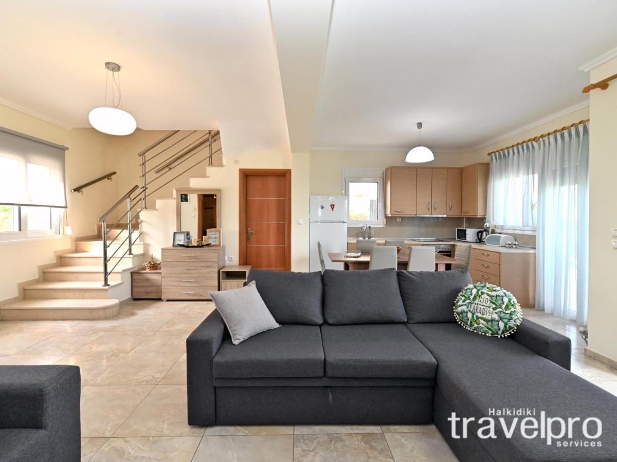 Villa Iris By Rentalspro Services - Agios Mamas Beach Buitenkant foto