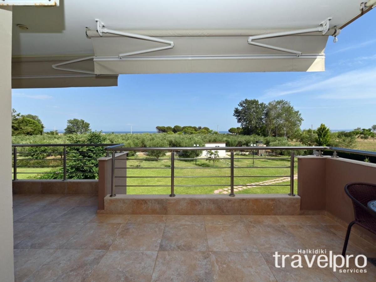 Villa Iris By Rentalspro Services - Agios Mamas Beach Buitenkant foto