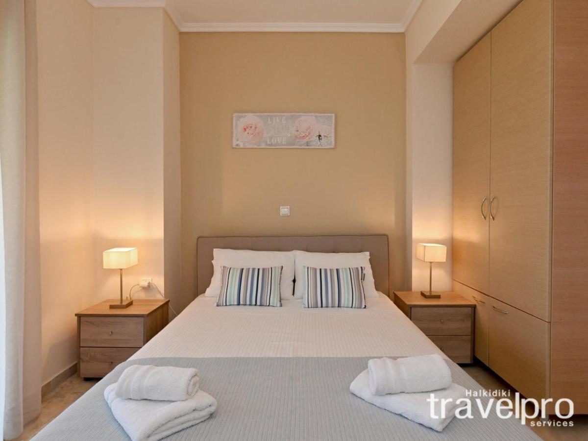Villa Iris By Rentalspro Services - Agios Mamas Beach Buitenkant foto
