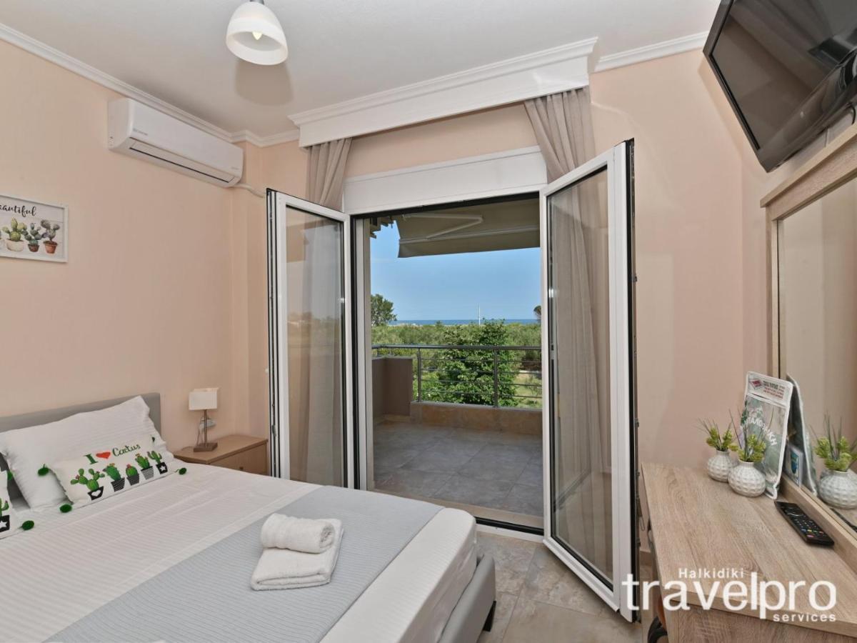 Villa Iris By Rentalspro Services - Agios Mamas Beach Buitenkant foto