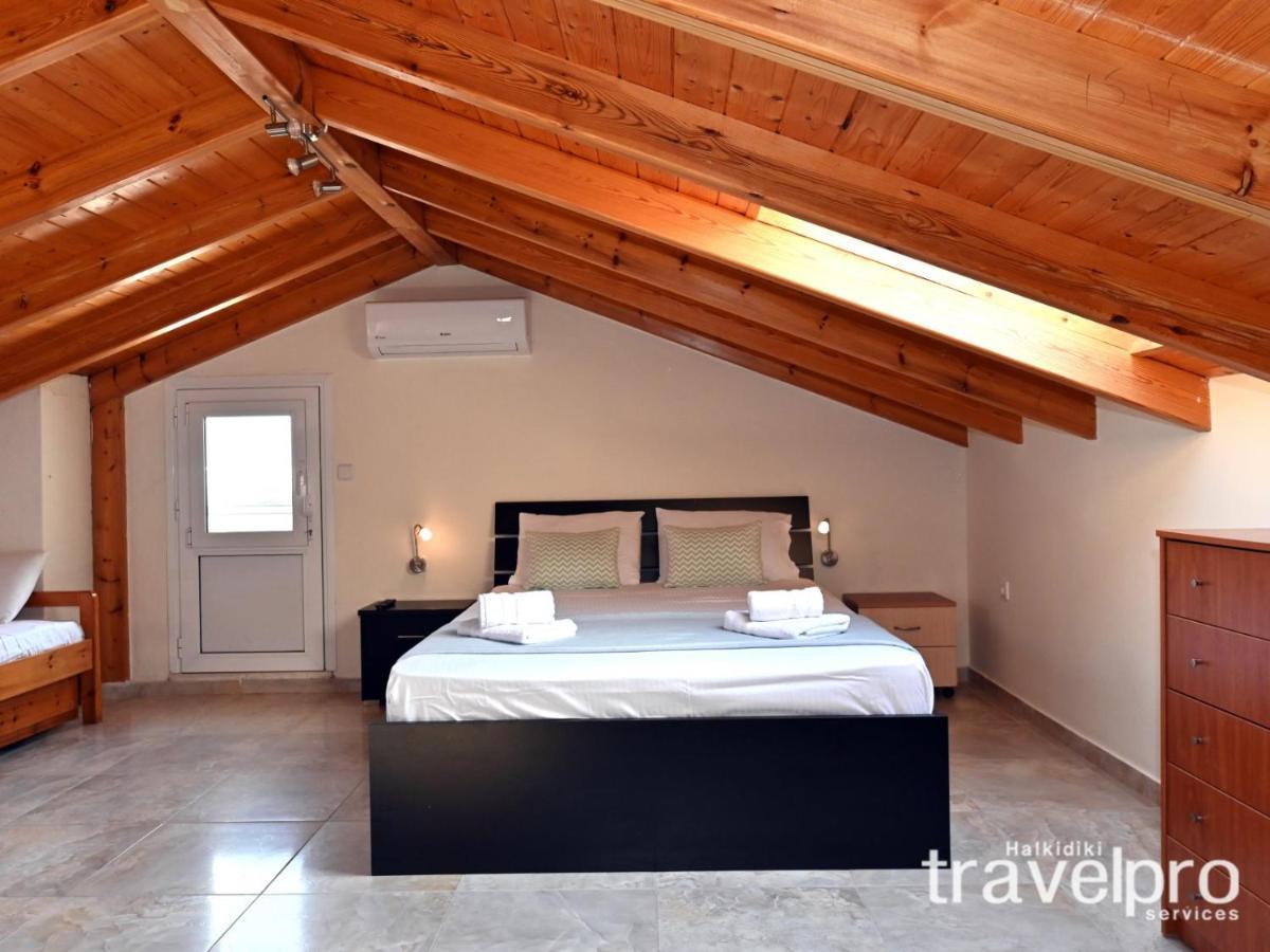 Villa Iris By Rentalspro Services - Agios Mamas Beach Buitenkant foto