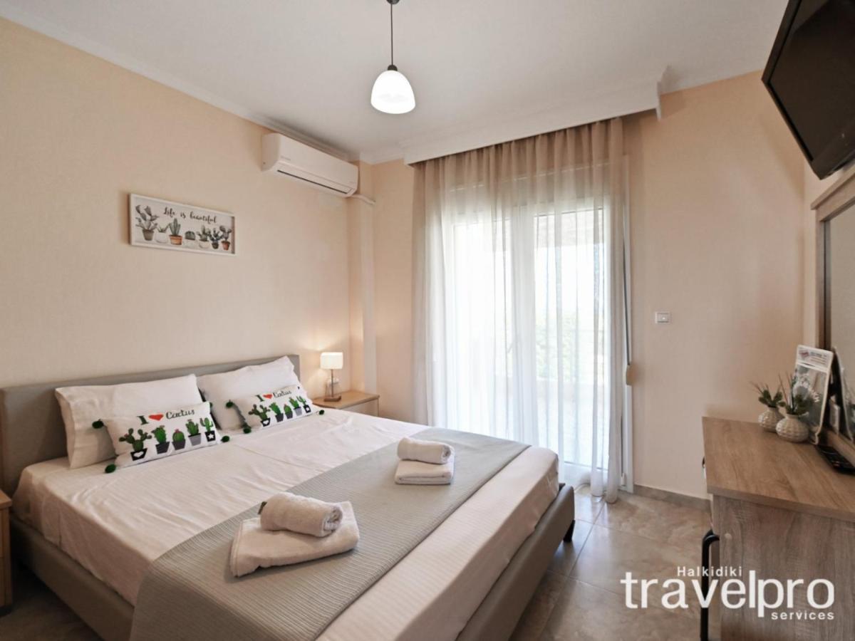 Villa Iris By Rentalspro Services - Agios Mamas Beach Buitenkant foto