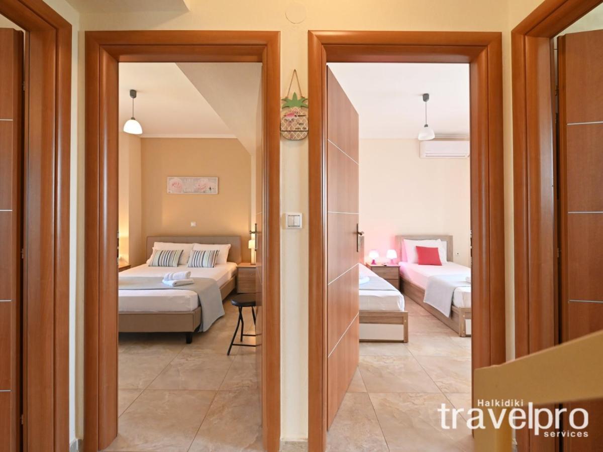 Villa Iris By Rentalspro Services - Agios Mamas Beach Buitenkant foto