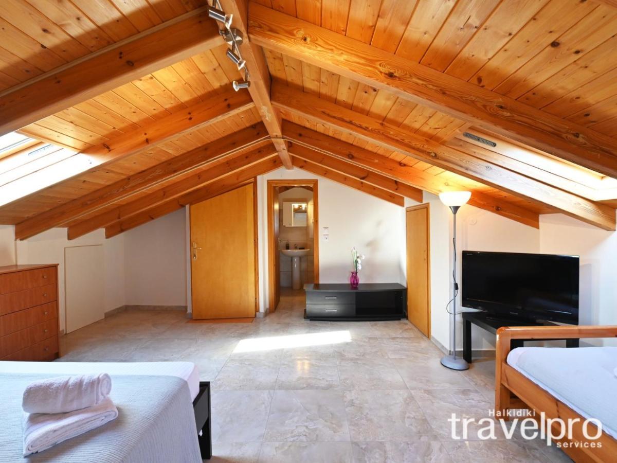 Villa Iris By Rentalspro Services - Agios Mamas Beach Buitenkant foto